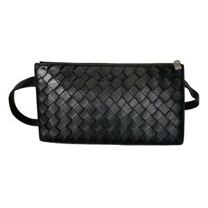 Auth BOTTEGA VENETA Intrecciato - Black Leather B********* Bum Bag